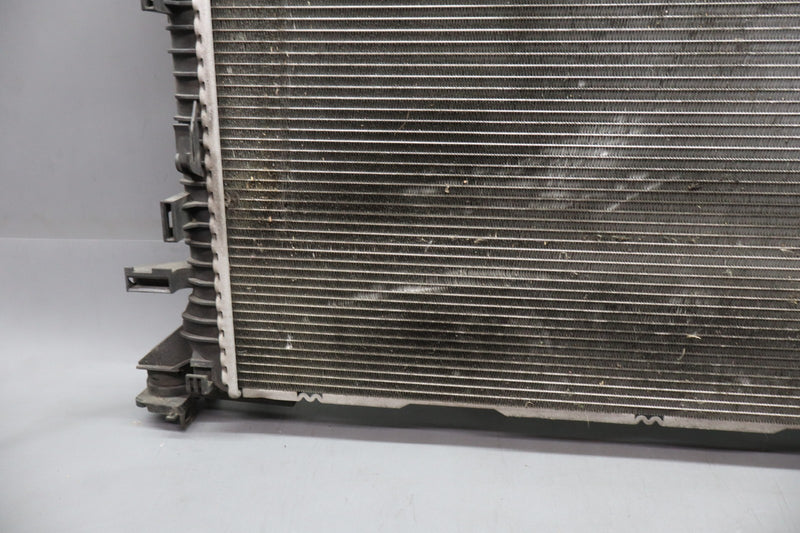Load image into Gallery viewer, 09-16 Audi A7 A6 Quattro Engine Motor Cooling Coolant Radiator 8K0121251H Oem

