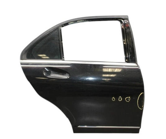 08-14 Mercedes W204 C300 C350 C63 AMG Rear Right Passenger Side Door Shell OEM