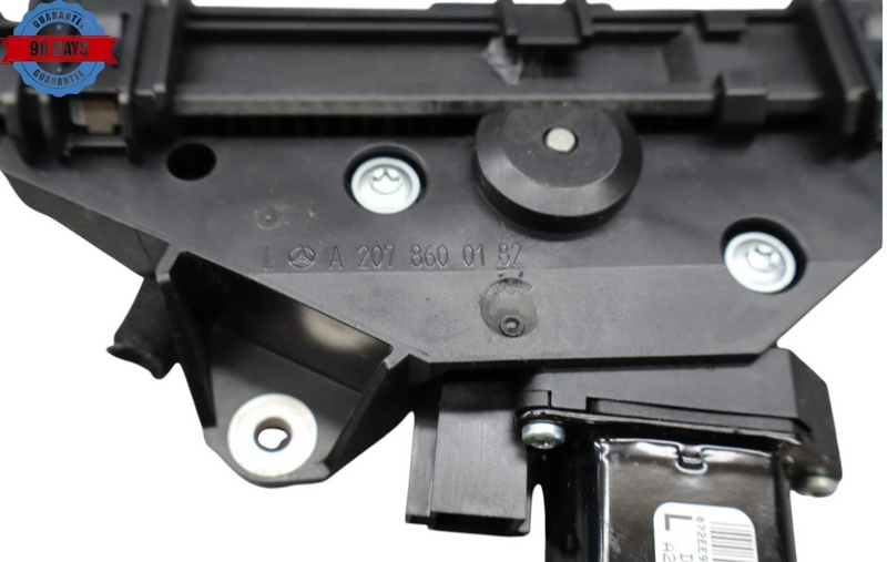 Load image into Gallery viewer, 10-17 Mercedes E350 E550 Convertible Left Seat Belt Feeder Motor 2078600182 Oem
