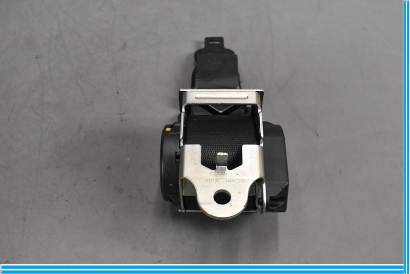Load image into Gallery viewer, 14-17 Maserati Ghibli Rear Center Seat Belt Retractor 6700174400 Oem
