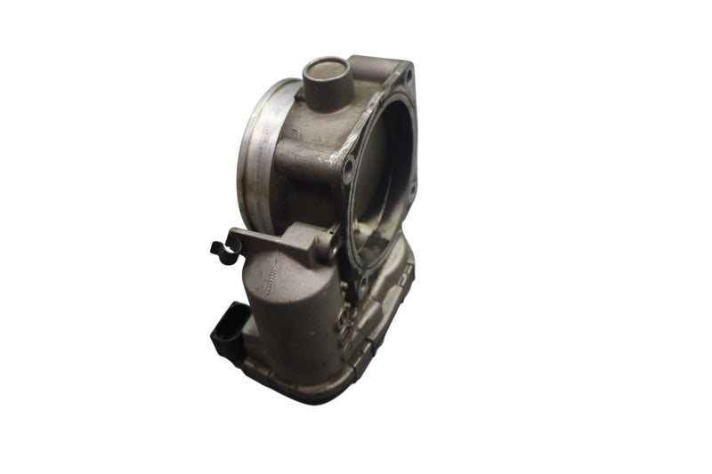 Load image into Gallery viewer, 10-18 Porsche Cayenne 958 Engine Air Inlet Intake Throttle Body 99760511501 Oem
