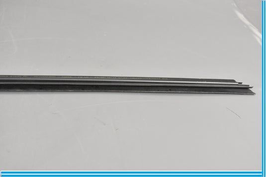 18-20 Jaguar E-Pace Front Left Side Door Window Inner Weatherstrip Seal Oem