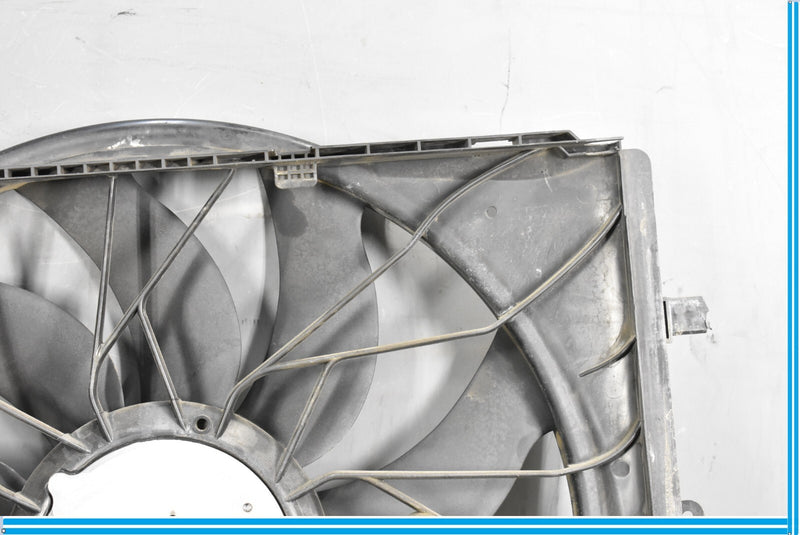 Load image into Gallery viewer, 12-18 Mercedes CLS550 Engine Motor Cooling Fan W/Clutch Oem
