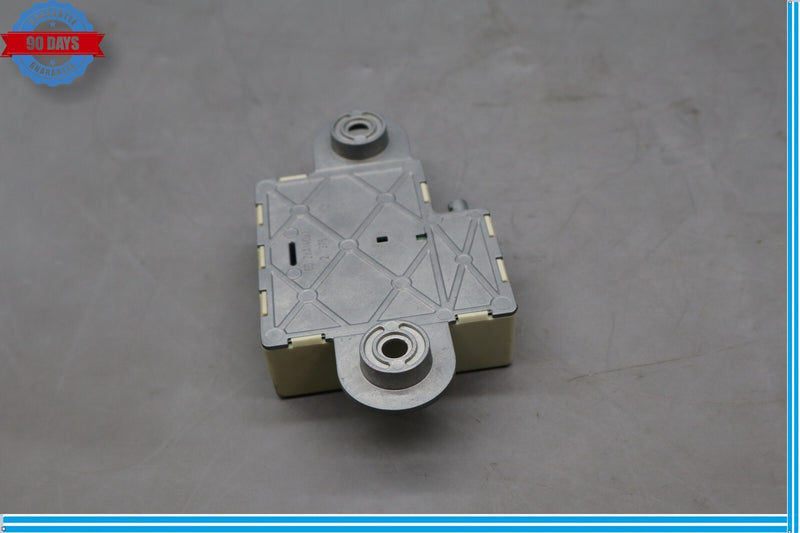 Load image into Gallery viewer, 08-14 BMW X5 X6 E70 Antenna Amplifier Control Module Unit Oem
