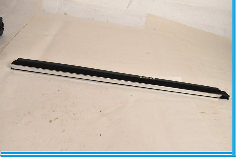 Load image into Gallery viewer, 09-15 BMW F01 F02 750i 750Li Rear Right Inner Window Channel Cover 7206450 Oem

