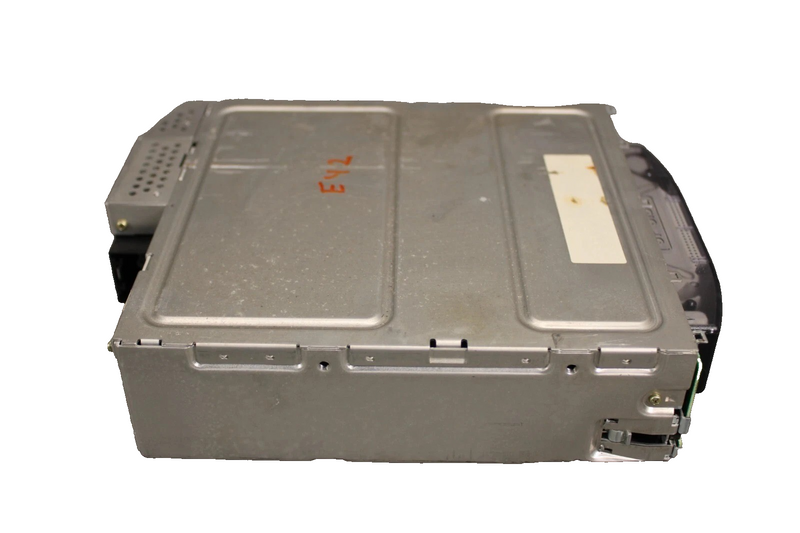 Load image into Gallery viewer, 04-10 BMW 645Ci Center Audio Radio CD Changer Magazine Assembly 65129131850 Oem
