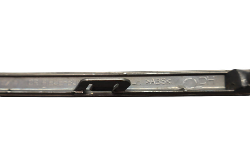 Load image into Gallery viewer, 15-17 Hyundai Genesis G80 Front Left Side Bumper Grille Trim Molding Oem
