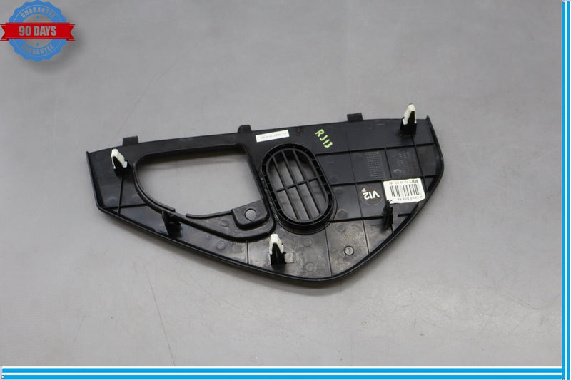 Load image into Gallery viewer, 11-13 Hyundai Equus SIG Right Passenger Side Dash Instrument Panel End Cap Oem
