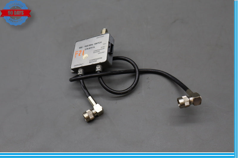 Load image into Gallery viewer, 00-06 Mercedes SL600 SL500 Antenna Booster Splitter SYN8711A Oem
