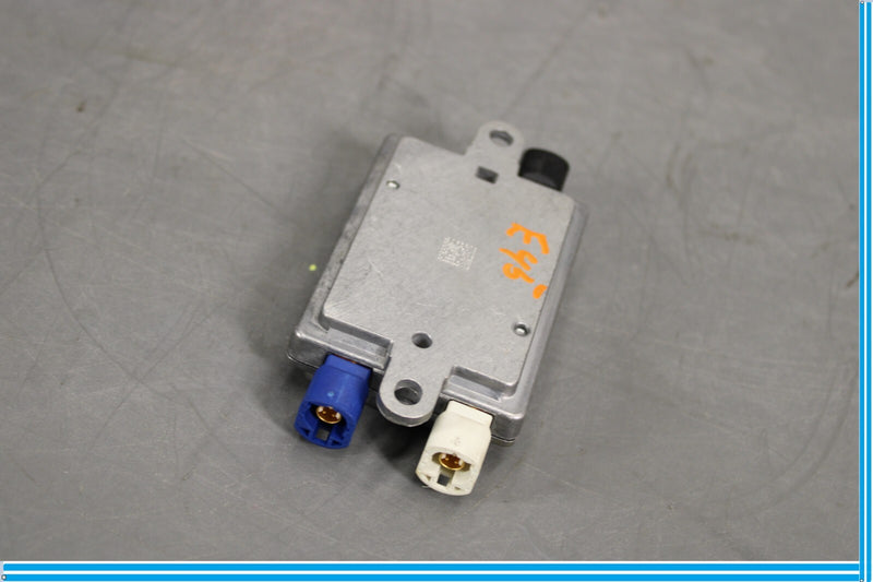 Load image into Gallery viewer, 09-12 BMW 750i 750Li F01 F02 USB Hub Antenna Control Unit 9200503 Oem
