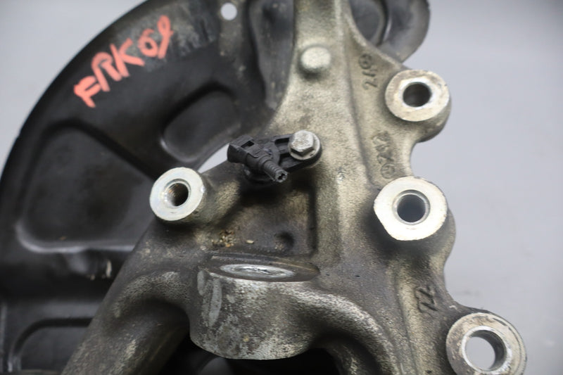 Load image into Gallery viewer, 08-20 Mercedes W204 C300 E350 Front Right Passenger Side Spindle Knuckle Hub Oem
