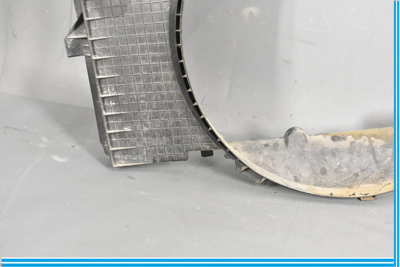 Load image into Gallery viewer, 90-94 Mercedes R129 300SL SL320 Engine Radiator Fan Shroud Oem
