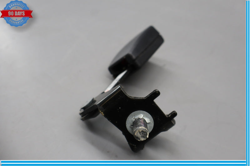 Load image into Gallery viewer, 11-14 Hyundai Equus Signature Rear Seat Belt Retractor Strap Latch Buckle Oem
