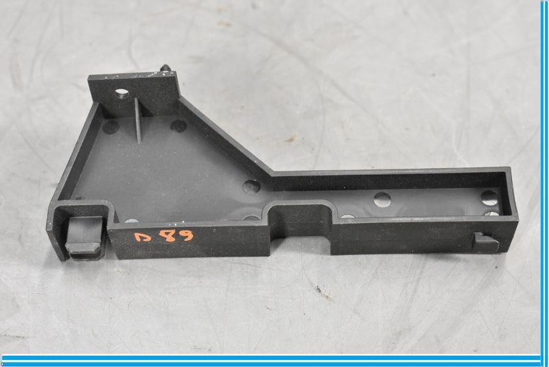 Load image into Gallery viewer, 12-18 Mercedes E350 CLS550 Rear Left Driver Side Support Panel Top Oem
