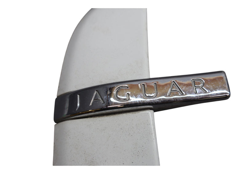 Load image into Gallery viewer, 09-11 Jaguar X250 XF Front Left Fender Vent Grille Trim Cover 8X23280B10AE Oem
