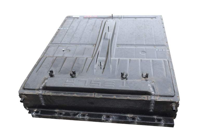 Load image into Gallery viewer, 14-17 Mercedes B Electric Drive W246 High Voltage HV Battery 1024200-00-F Oem

