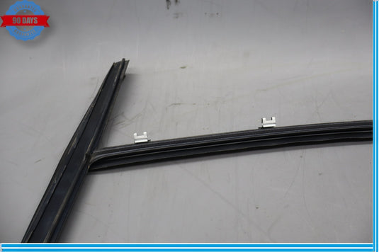 14-17 Land Rover Range Sport Rear Right Side Door Window Rubber Impact Strip Oem