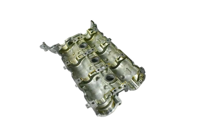 Load image into Gallery viewer, 05-13 Mercedes W203 C350 CLK350 SLK350 Left Side Engine Cylinder Head Cover Oem
