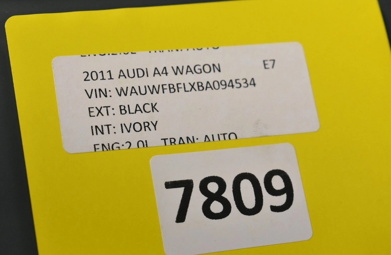 Load image into Gallery viewer, 11-16 Audi A4 S4 A4 Quattro Front Right Side Door Window Glass 8k0845202D Oem
