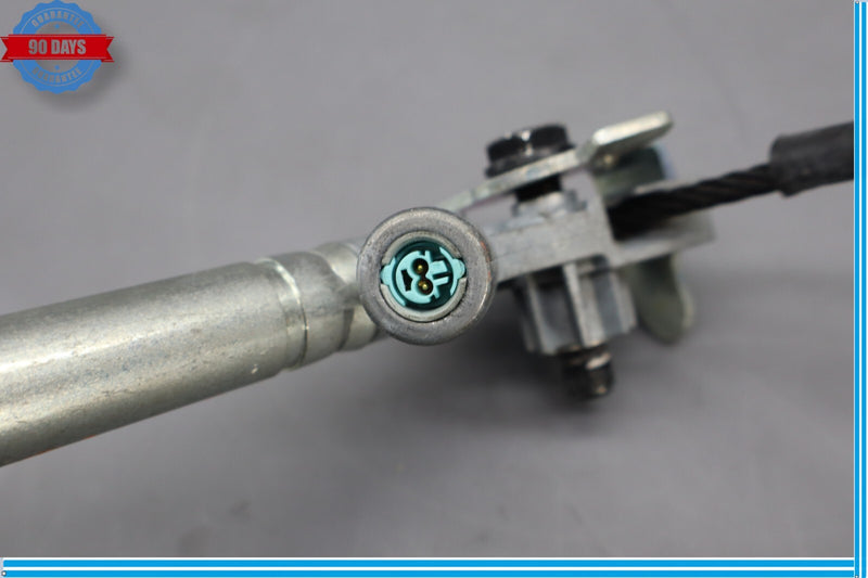 Load image into Gallery viewer, 14-17 Maserati Ghibli Front Left Driver Side Seatbelt Tensioner Oem
