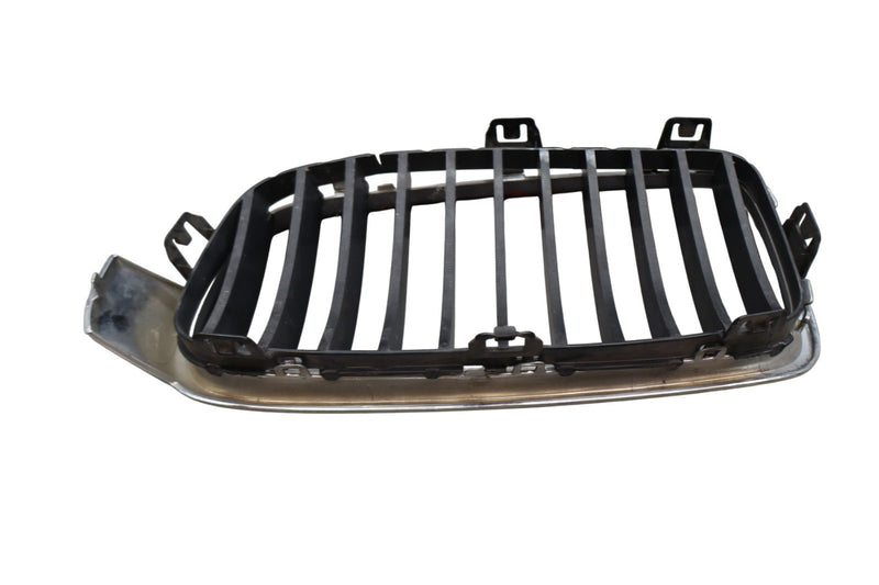 Load image into Gallery viewer, 12-18 BMW 320i 328i 428i F30 Right &amp; Left Side Radiator Hood Grill Grille Oem
