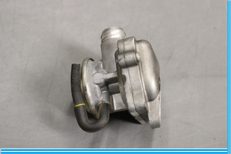 Load image into Gallery viewer, 05-15 Mercedes CL550 E550 CLK350 W209 W212 W216 Engine Motor Air EGR Valve Oem
