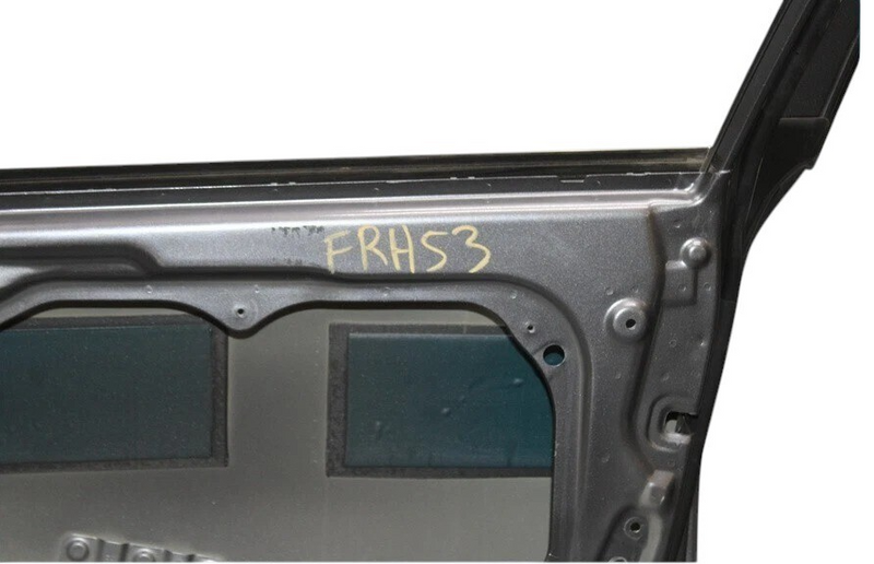 Load image into Gallery viewer, 15-16 Hyundai Genesis Front Right Passenger Side Door Shell Cover Panel Oem
