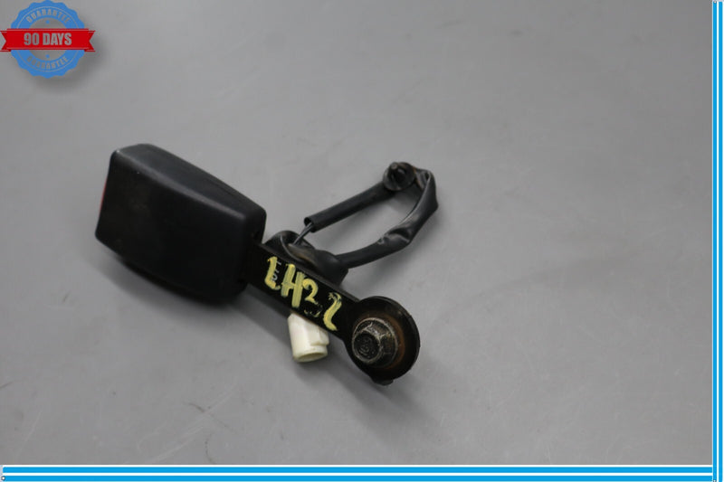 Load image into Gallery viewer, 02-05 Ford Thunderbird Left Driver Side Seat Belt Seatbelt Buckle Black Oem
