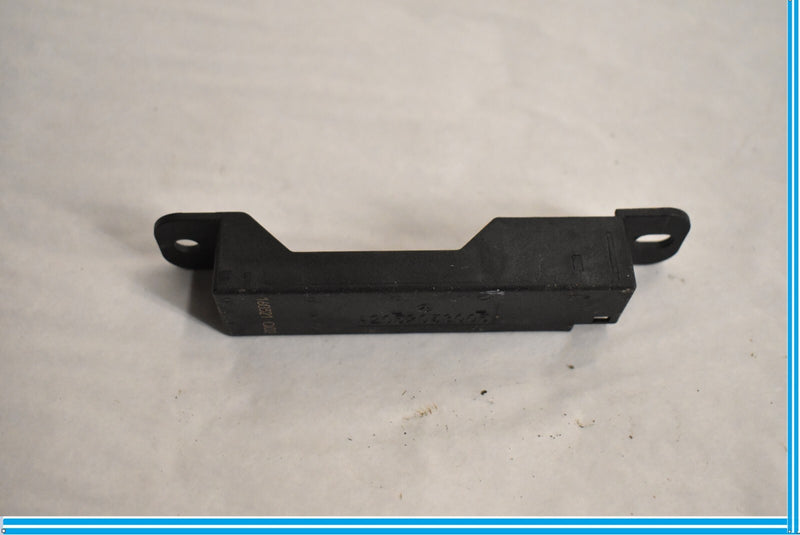 Load image into Gallery viewer, 15-20 Mercedes C300 W205 Keyless Entry Antenna Receiver Module 2059053005 Oem
