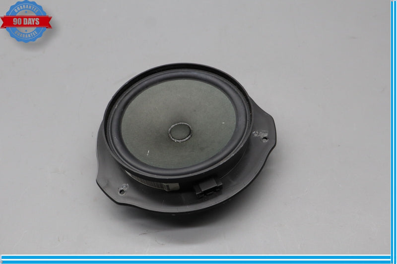 Load image into Gallery viewer, 08-15 Mercedes W204 C250 C300 GLK350 Front Right Side Door Sound Speaker Oem
