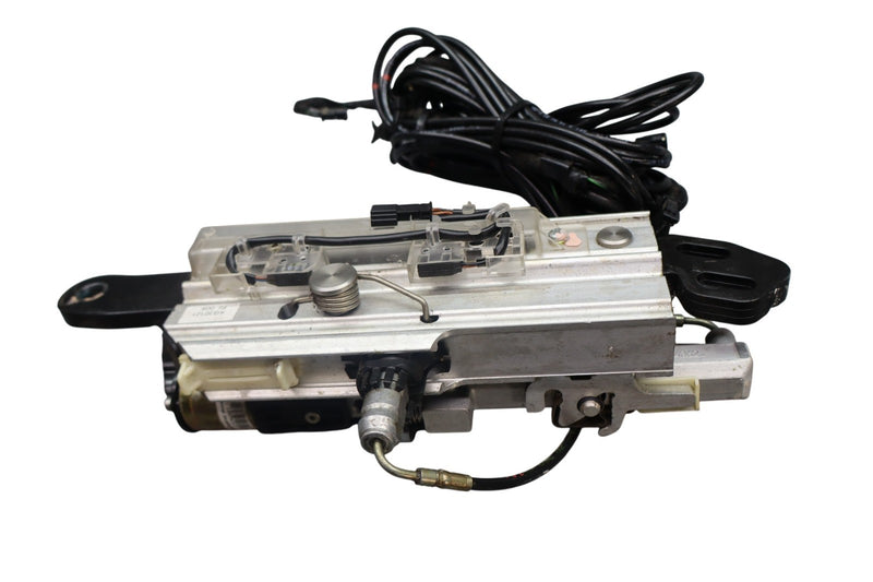 Load image into Gallery viewer, 03-12 Mercedes R230 SL500 Convertible Right Side Lock Pawl Cylinder Oem
