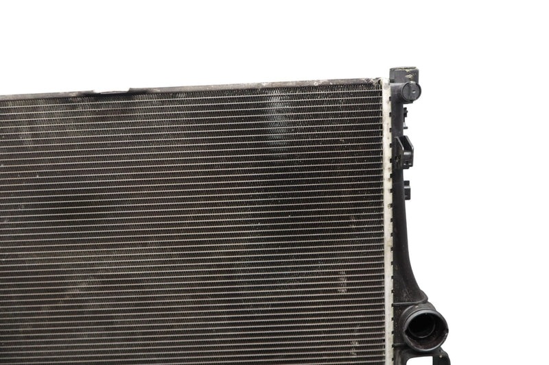 Load image into Gallery viewer, 10-13 Mercedes W221 S400 Engine Water Cooling Radiator A2215002103 Oem
