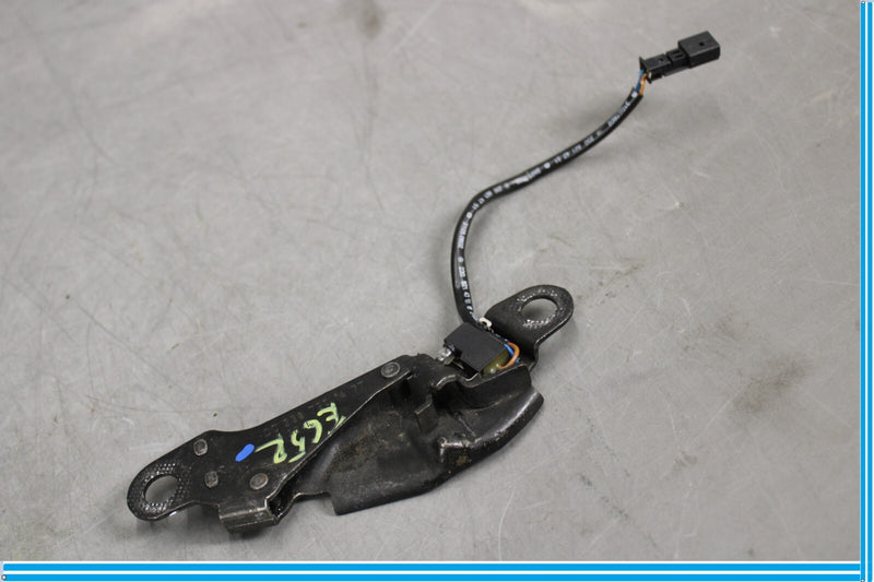 Load image into Gallery viewer, 03-12 Mercedes R230 SL550 Right Side Convertible Roof Top Latch Catch Lock Oem
