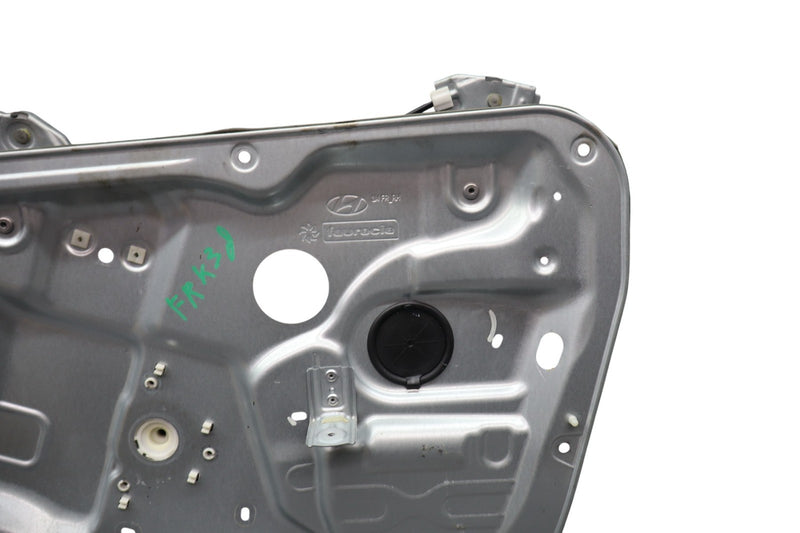 Load image into Gallery viewer, 11-13 Hyundai Equus Front Right Passenger Side Window Regulator W/ Panel Oem

