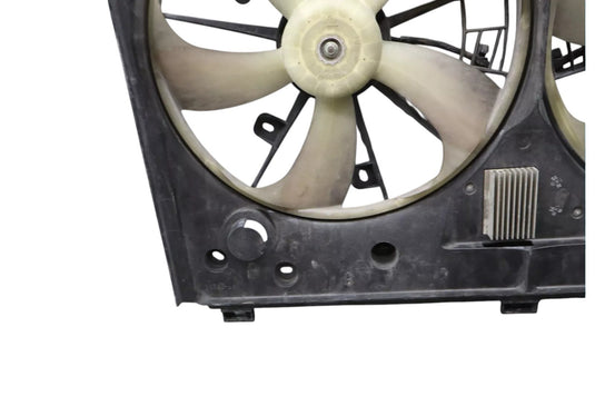07-17 Lexus USF40 LS460  Radiator Cooling Fan Motor Assembly 8925730070 OEM