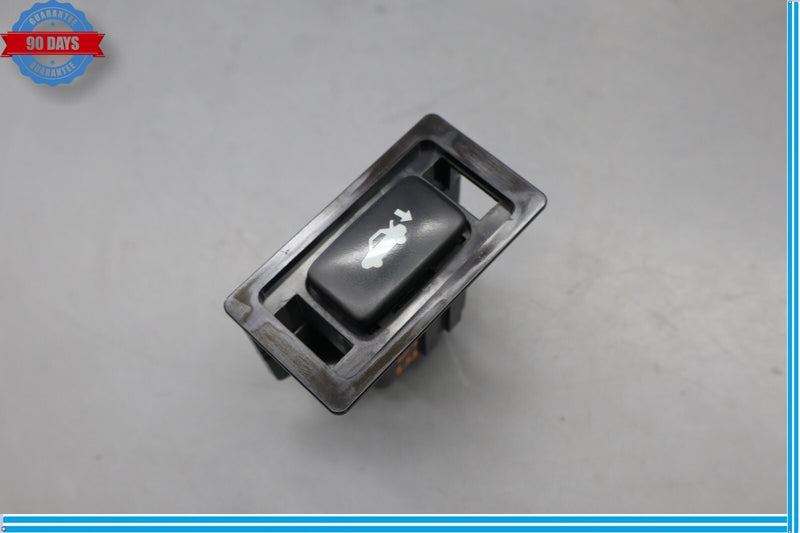 Load image into Gallery viewer, 07-17 Lexus LS460 LS460L Power Trunk Close Lid Control Switch Button 15C081 Oem
