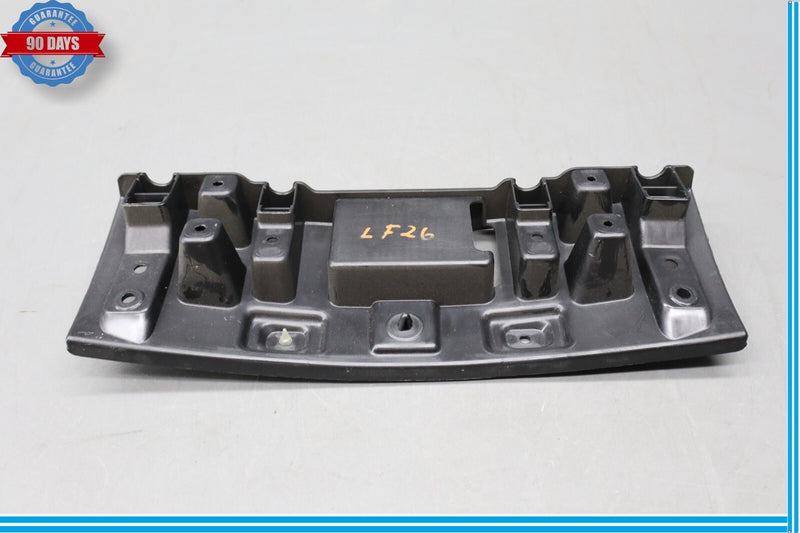 Load image into Gallery viewer, 14-20 Levante Ghibli Quattroporte Front Left Side Seat Guard Cover Support Oem
