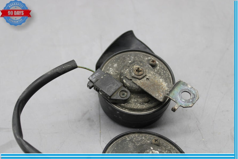Load image into Gallery viewer, 02-10 Lexus SC430 Horn Set High And Low Note Horns 86520-24050 Oem
