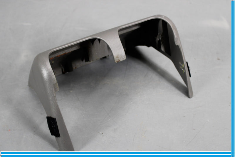 Load image into Gallery viewer, 11-17 Infiniti QX56 QX80 Right Passenger Side 2nd Row Seat Hinge Cover Oem
