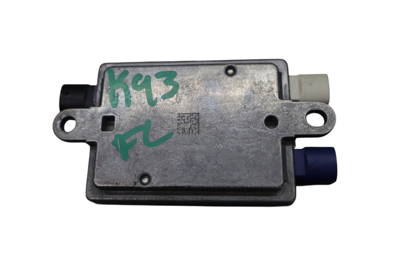 Load image into Gallery viewer, 09-15 BMW 740i 750Li xDrive USB Hub Antenna Control Unit 9200503-02 Oem

