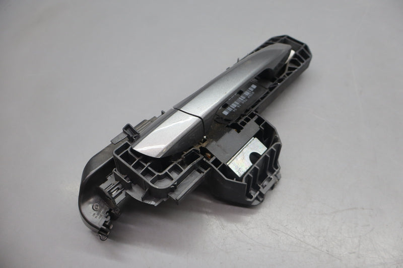 Load image into Gallery viewer, 14-17 Mercedes B Electric B250e W246 Rear Right Side Exterior Door Handle Oem
