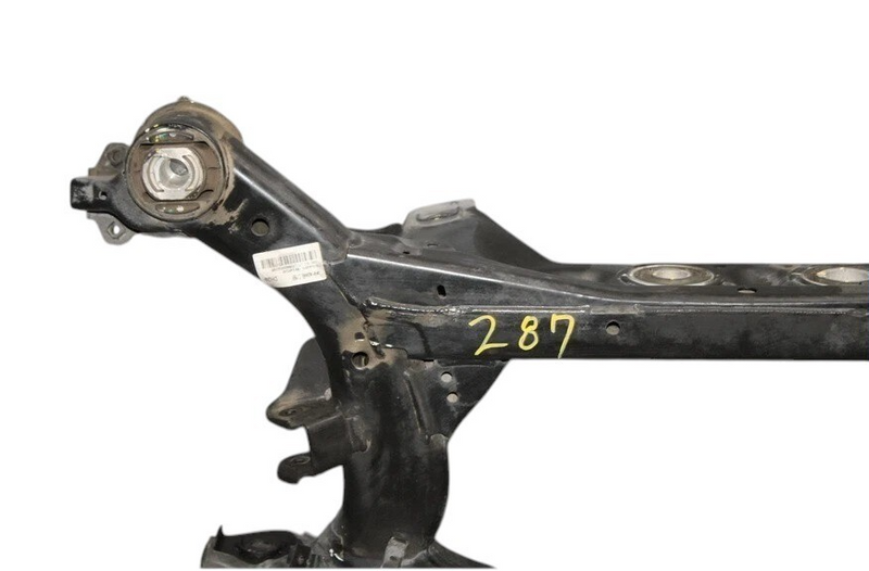 Load image into Gallery viewer, 15-17 Genesis G80 Rear Suspension Subframe Crossmember Cradle 55405B1400 OEM
