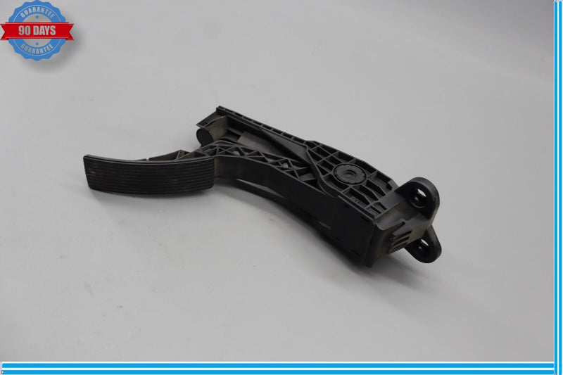 Load image into Gallery viewer, 06-13 Mercedes W164 ML350 GL450 Gas Throttle Pedal Accelerator 1643000504 Oem
