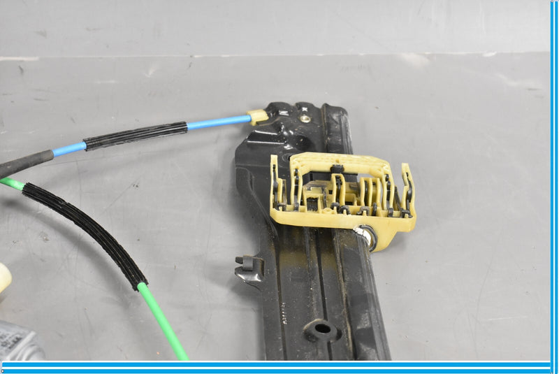 Load image into Gallery viewer, 11-16 BMW 528i 535i F10 Front Right Side Window Regulator Lifter /w Motor Oem
