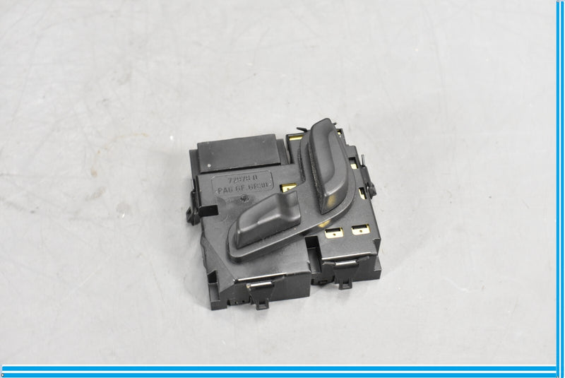 Load image into Gallery viewer, 08-14 Mercedes W204 C250 C350 Front Right Seat Adjustment Control Switch Oem
