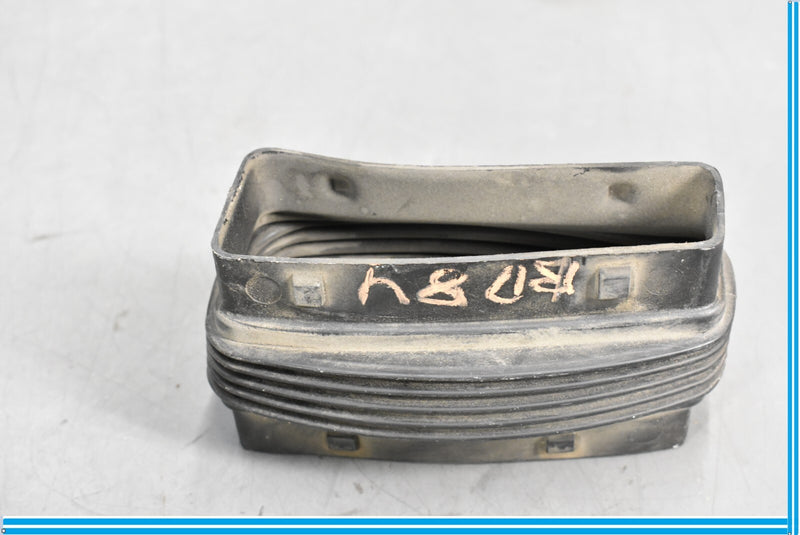 Load image into Gallery viewer, 14-19 Maserati Quattroporte Front Right Air Intake Duct Tube Sleeve Oem
