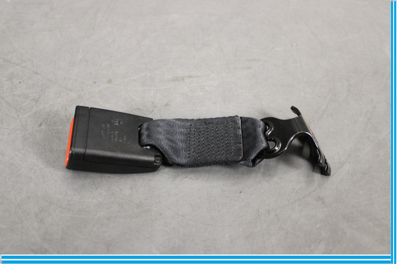 Load image into Gallery viewer, 14-17 Maserati Ghibli Rear Center Seat Belt Buckle 622463300B Oem
