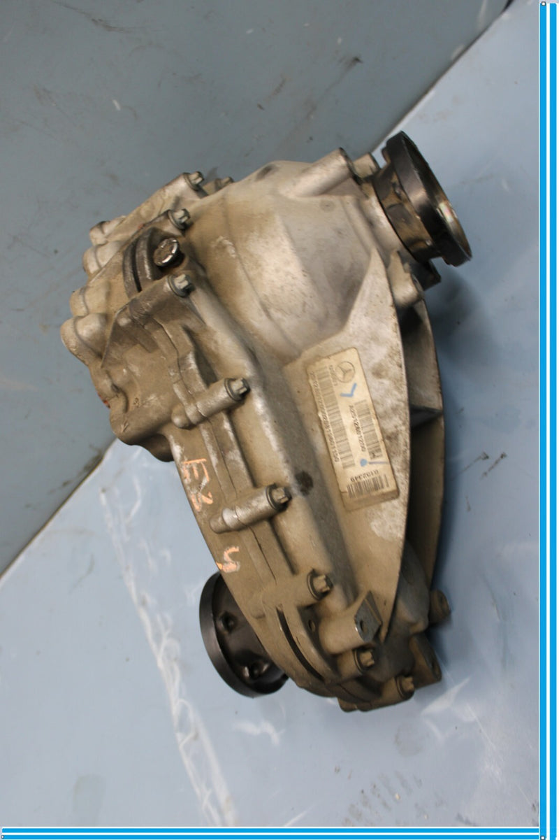 Load image into Gallery viewer, 06-13 Mercedes GL550 GL450 Transmission Transfer Case Gear Box A2512801200 Oem
