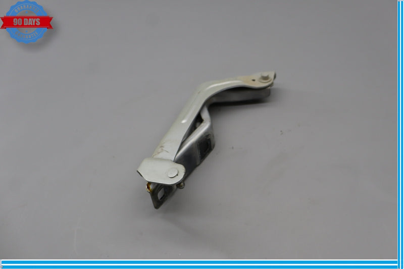 Load image into Gallery viewer, 14-17 Maserati Ghibli M157 Front Right Passegner Side Boonet Hood Hinge Oem

