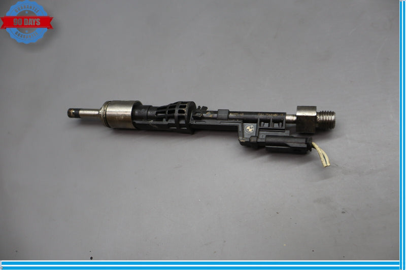 Load image into Gallery viewer, 11-16 BMW 535i xDrive Engine Motor Fuel Injector 0261500109 Oem
